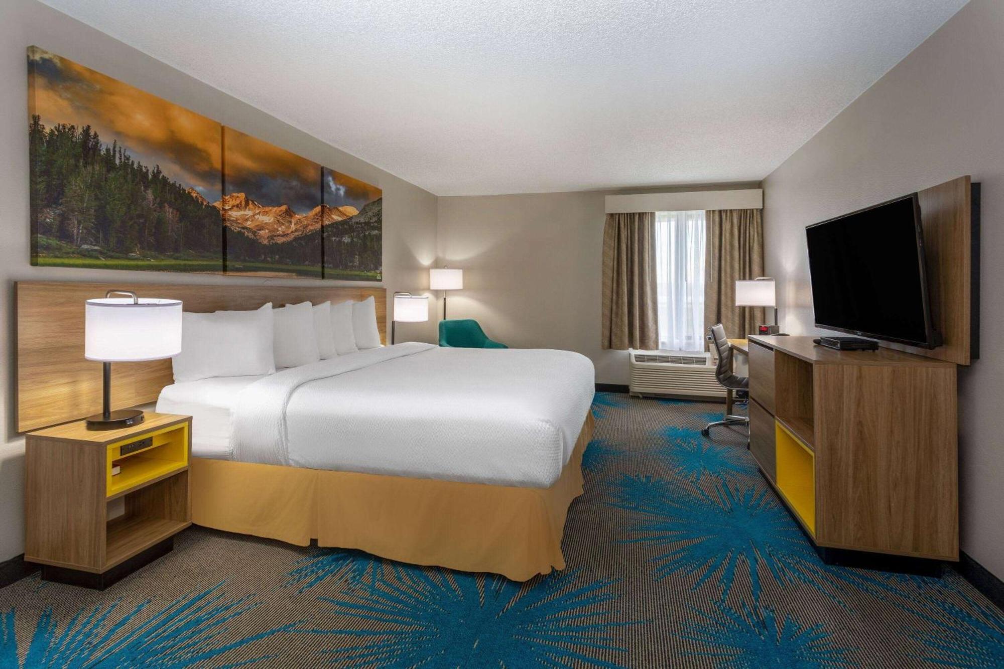 Days Inn & Suites By Wyndham Denver International Airport DEN Exterior foto