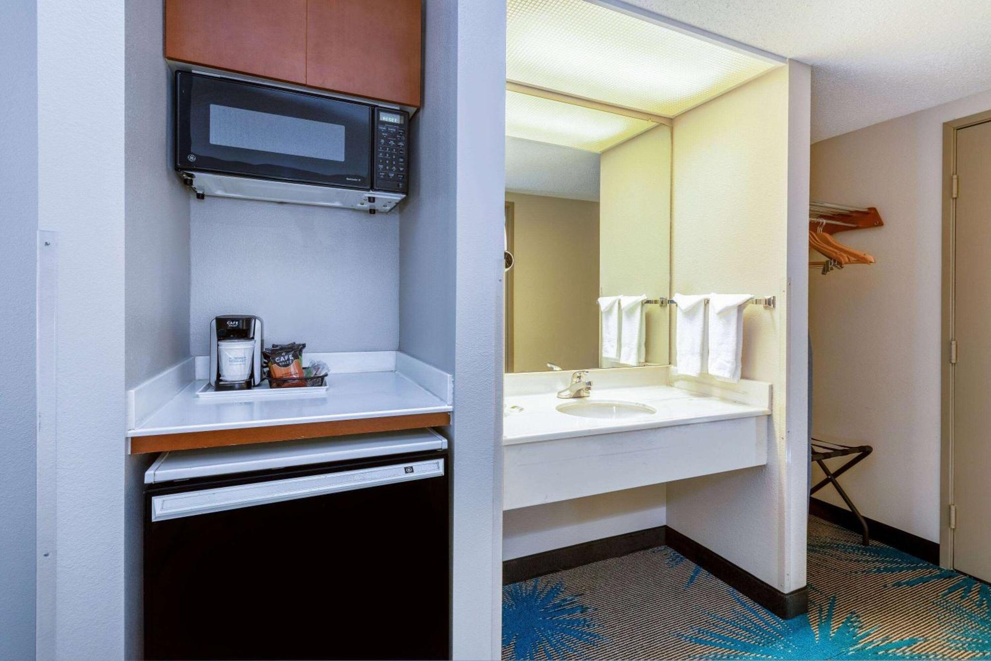 Days Inn & Suites By Wyndham Denver International Airport DEN Exterior foto