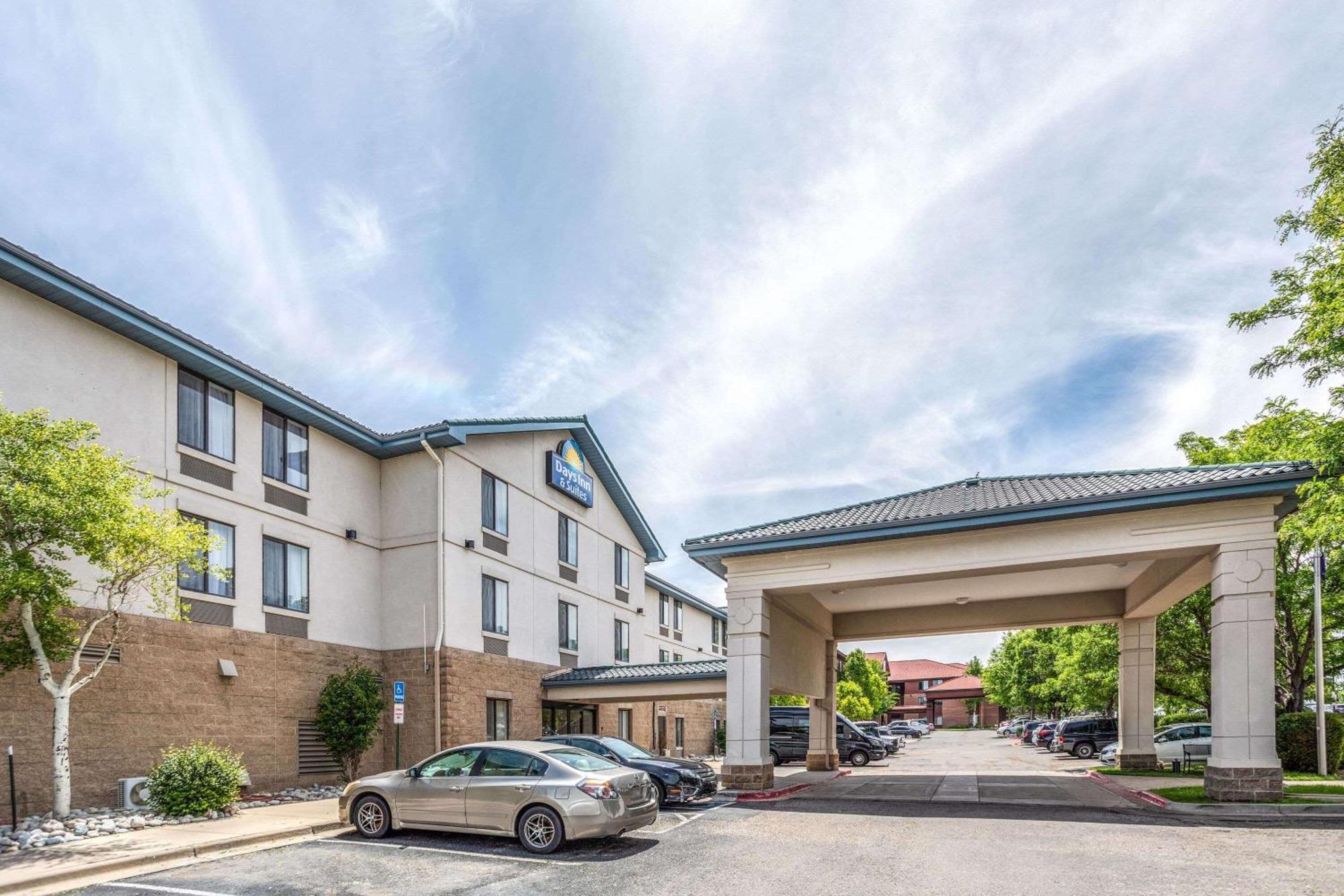Days Inn & Suites By Wyndham Denver International Airport DEN Exterior foto